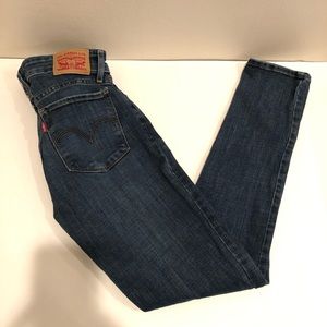 Levi skinny jeans